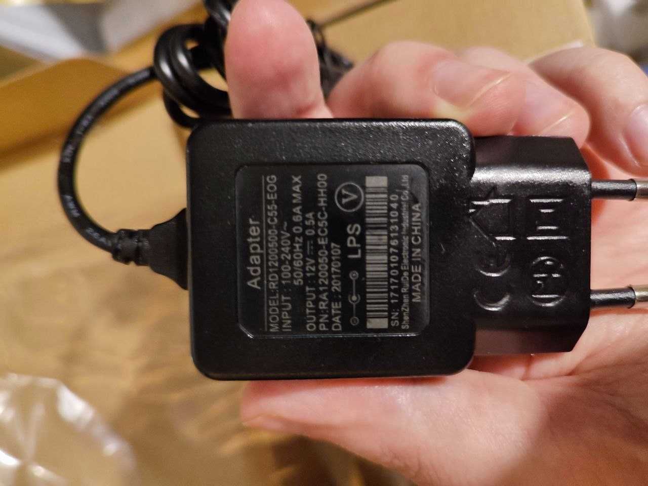 Продаю роутер ZTE ZXHN H108N работает в блэкаут и с GPON. Новый!