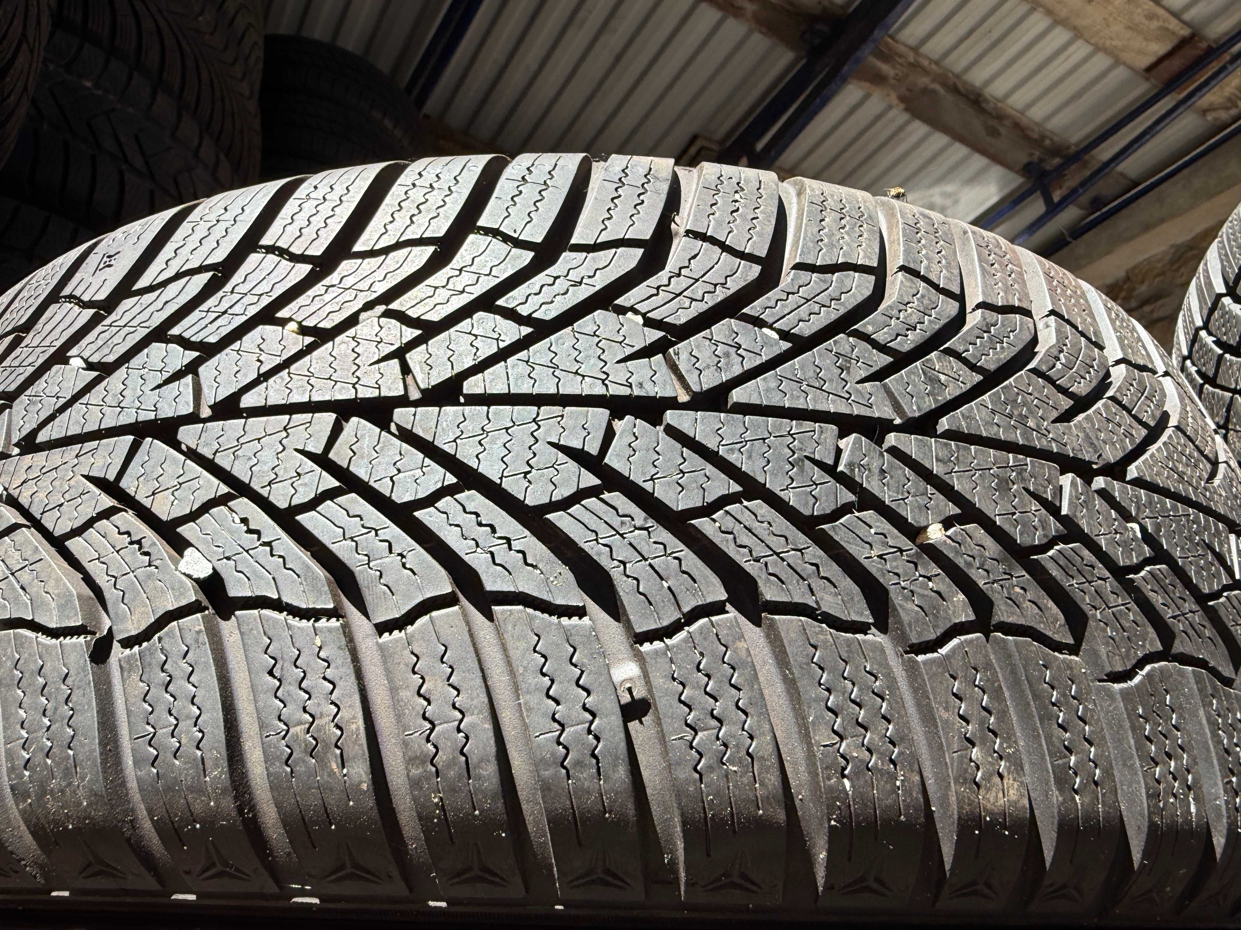 Komplet opon Kumho WinterCraft WP52 185/55r15 86H XL 2023 r