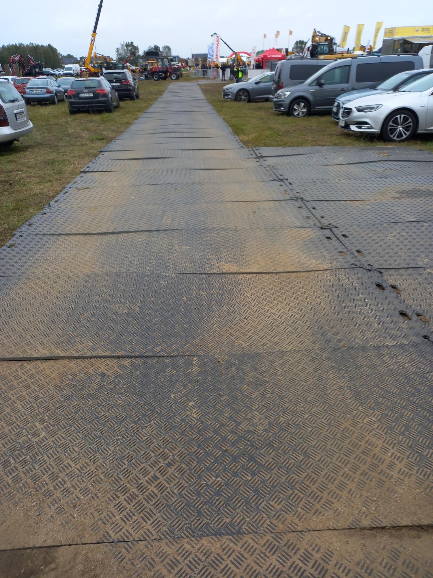 Drogi tymczasowe wynajem montaż maty płyty drogowe