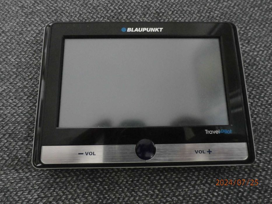 Nawigacja samochodowa Blaupunkt TravelPilot 500.