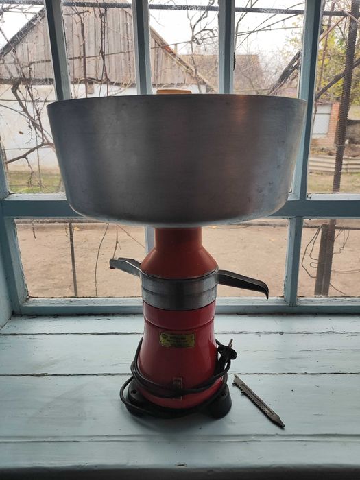 Сепаратор "МОТОР-СІЧ-100"