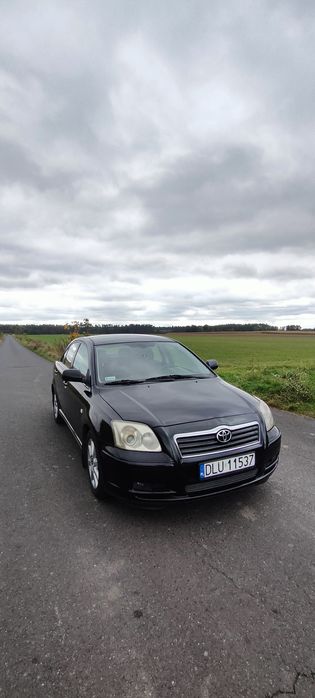 Toyota Avensis sedan 2.0 benzyna