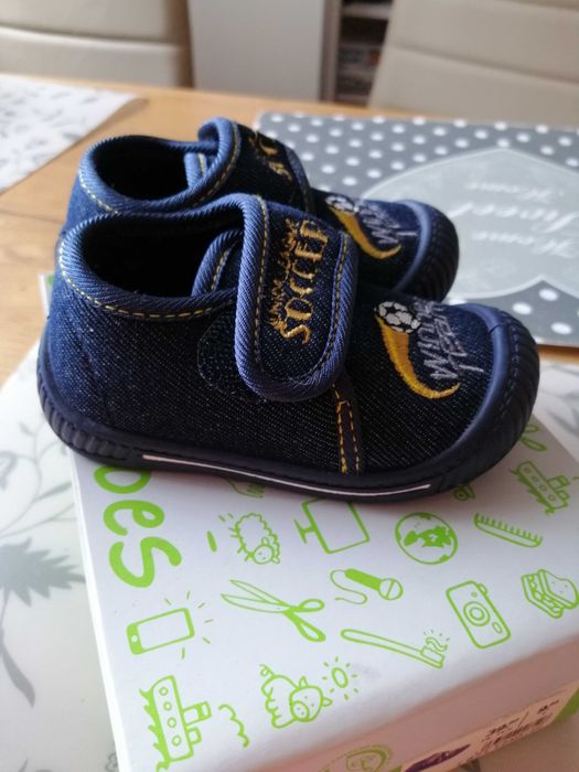 Kapcie dziecięce 20 Bobbi-Shoes Deichmann rzep NOWE