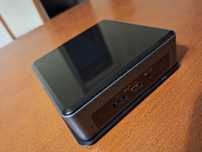 Komputer NUC8i3 Windows 11 pro