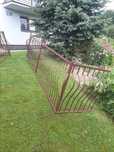 Dwie balustrady.