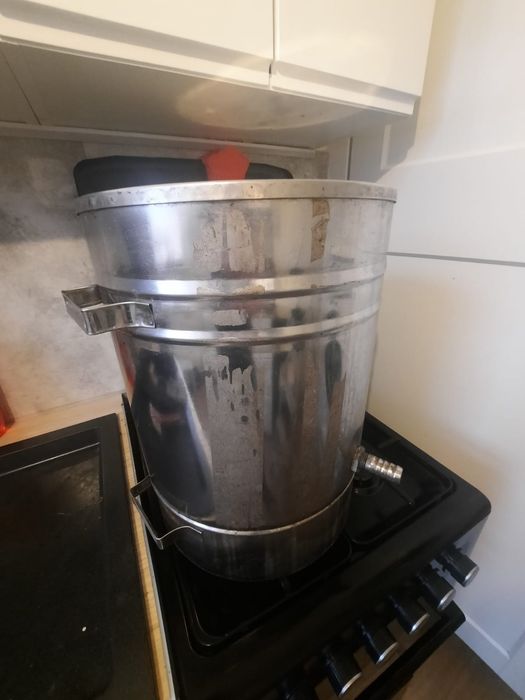 Topiarka parowa do wosku