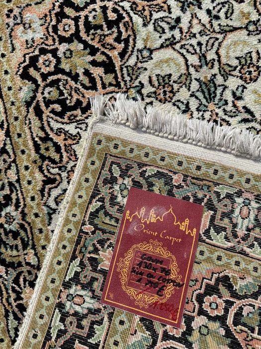 Jedwabny r.tkany dywan perski GHOUM / GHOM 130x76 galeria 7 tyś