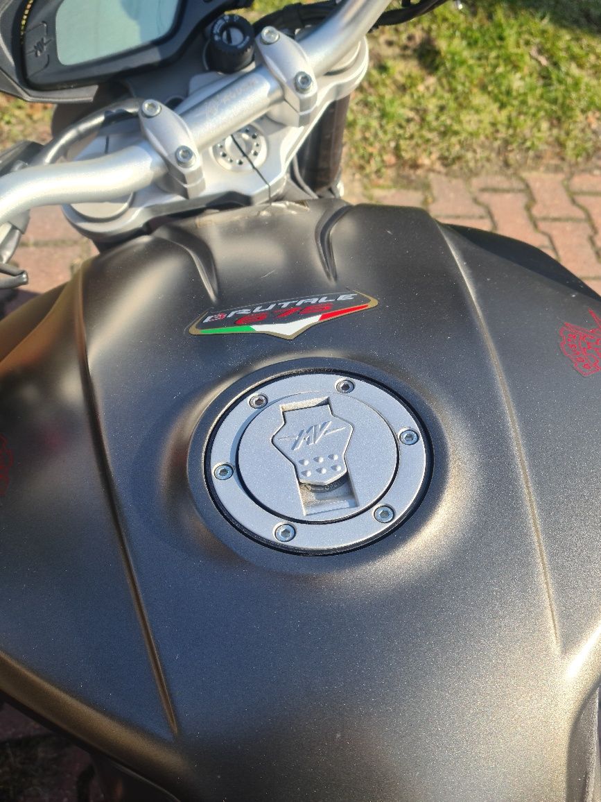 MV Agusta Brutale 675 quickshifter sprzedam.