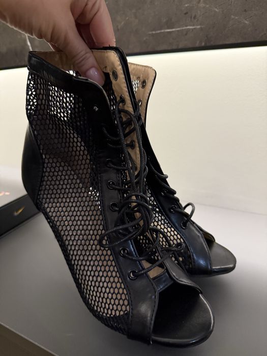 Nowe szpilki high heels 38 rozne rozmiary