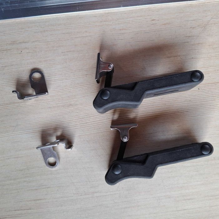 Polaris sportsman  klamra kufra