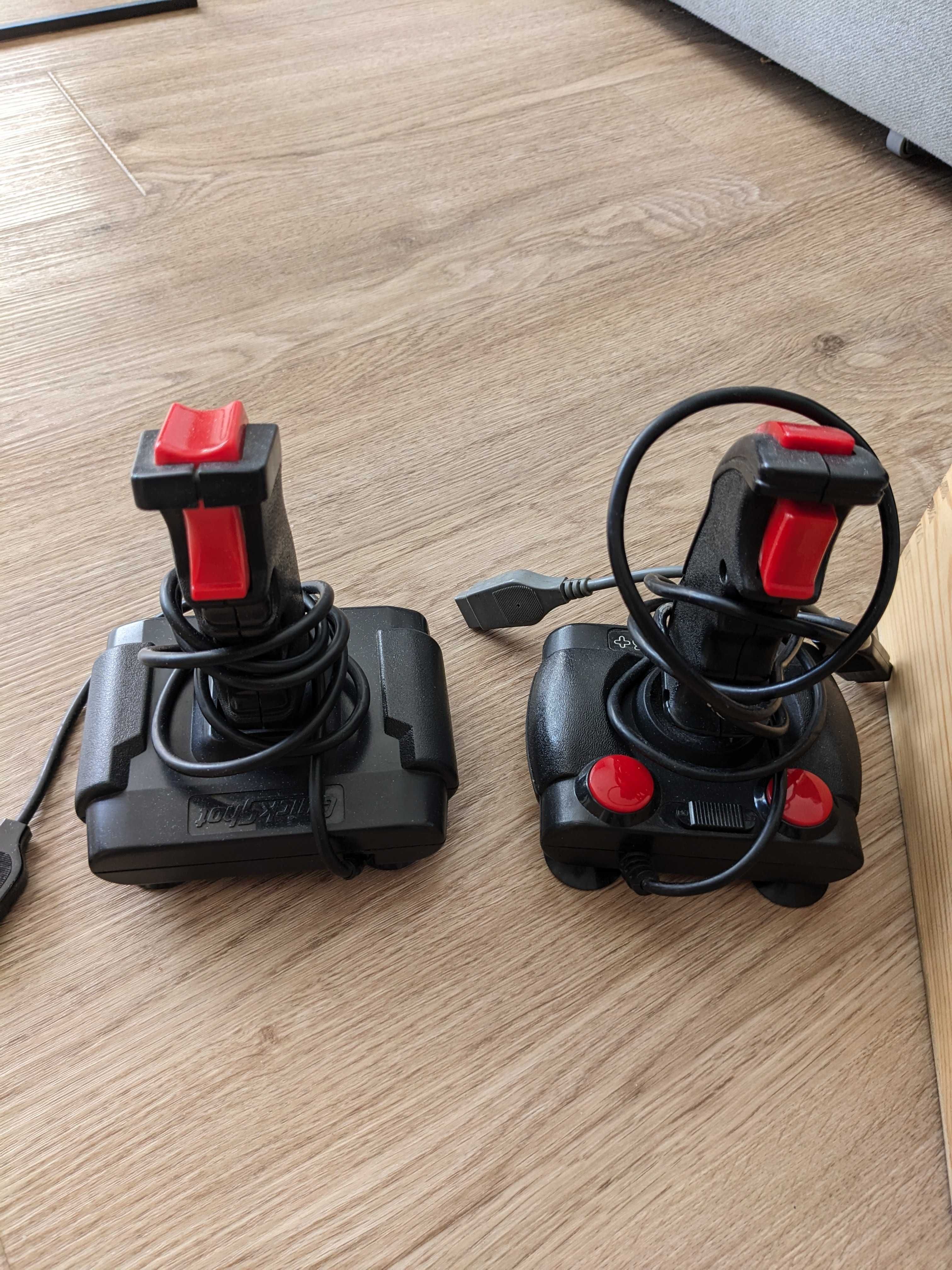 Amiga 600, komplet, gry, 2x joystick, zasilacz, mysz i pudełko