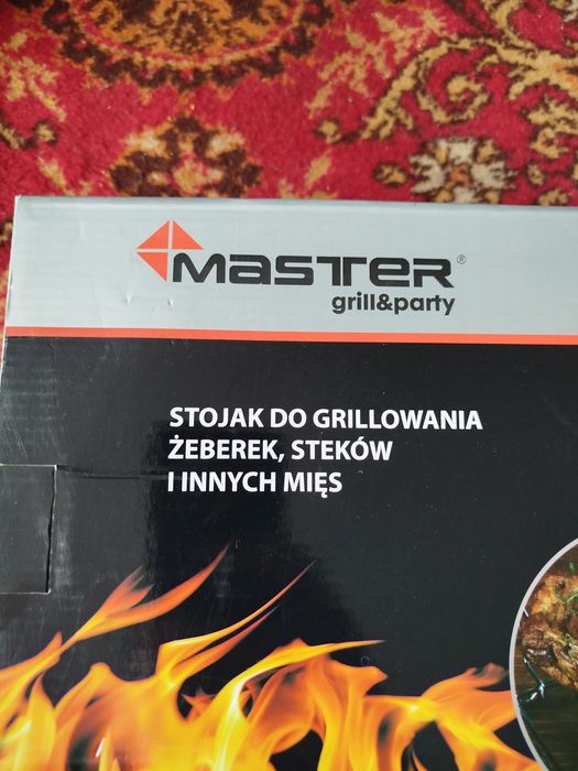 Stojak do grillowania żeberek, steków i innych mięs