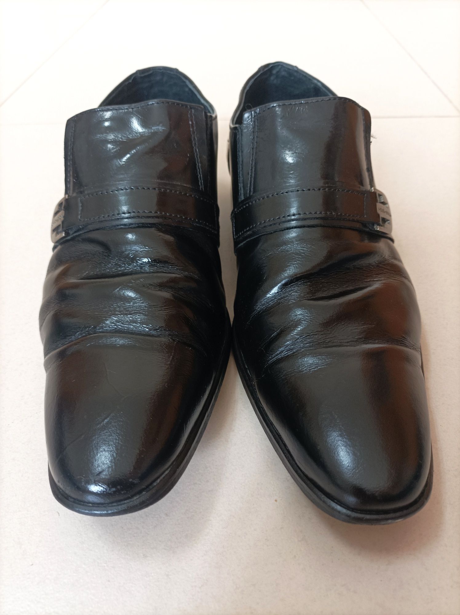Sapatos pretos para Homem em pele genuína - Rudineli (T.41)