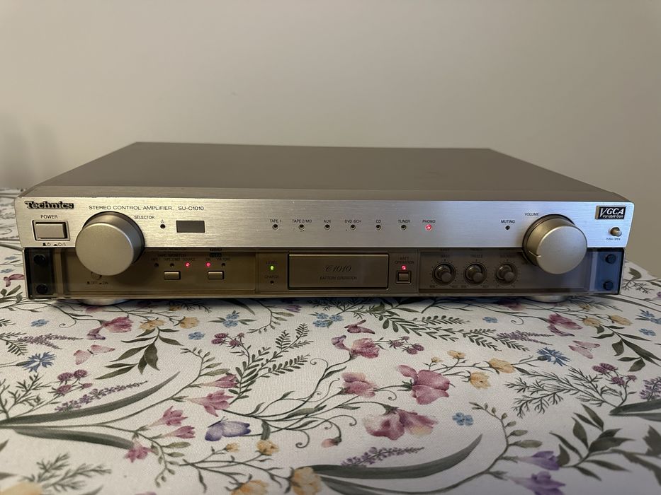 Przedwazmacniacz technics SU-C1010 Sprawny