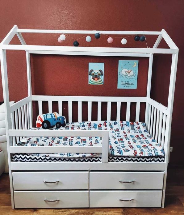 Дитяче ліжко Комод