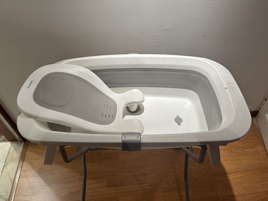 Banheira para bebê com suporte carbebé