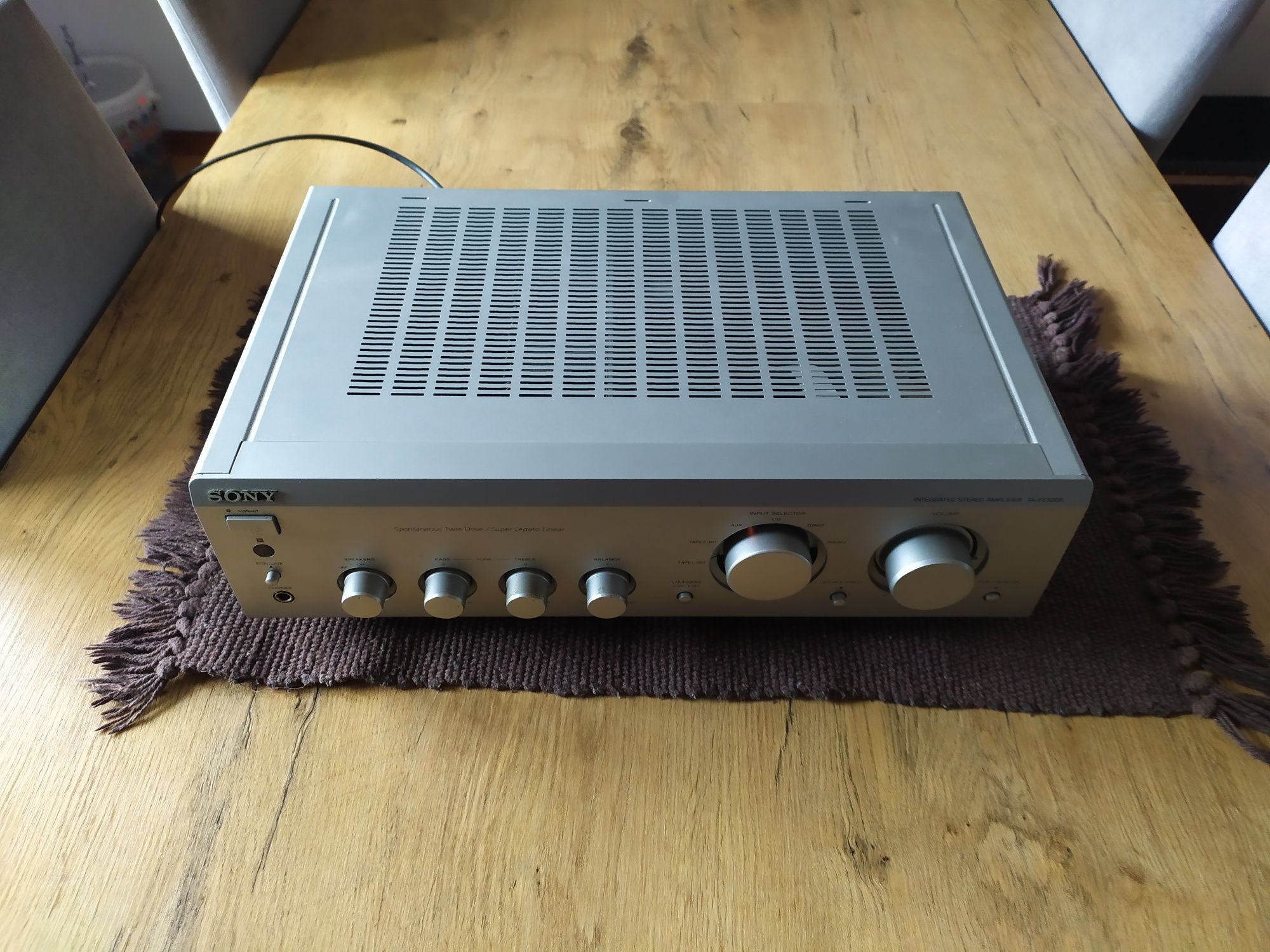 Wzmacniacz Sony TA FE 520R+ pilot