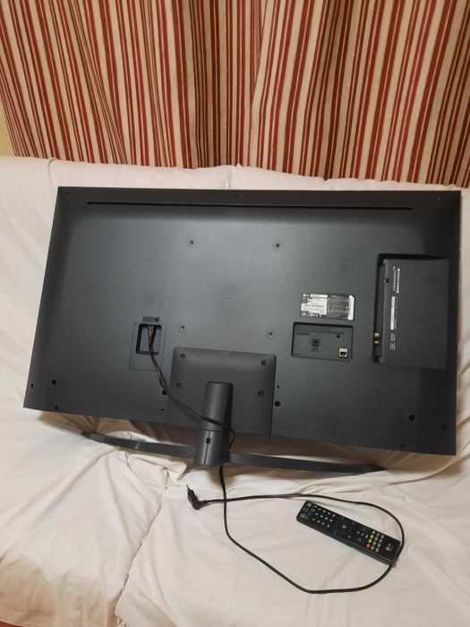 Smart TV LG 43” 109cm 4K UHD, Como nova.