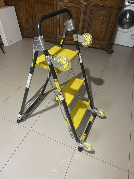 Escadote multi funcoes carga ate 180 k