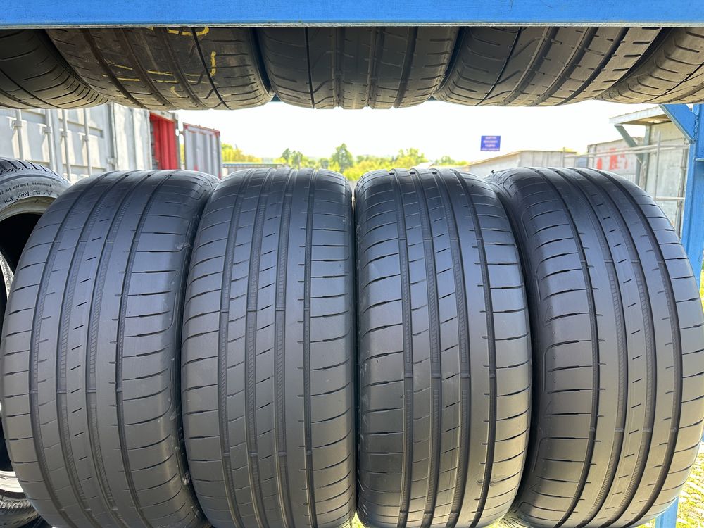 Шини б/у 245/45/18 R18 Goodyear 4шт літні