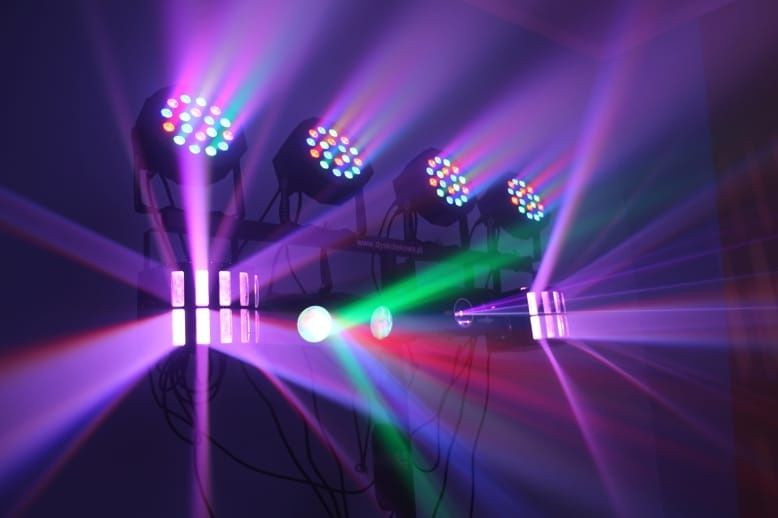 Oświetlenie światła efekty laser stroboskop dym kolorofon