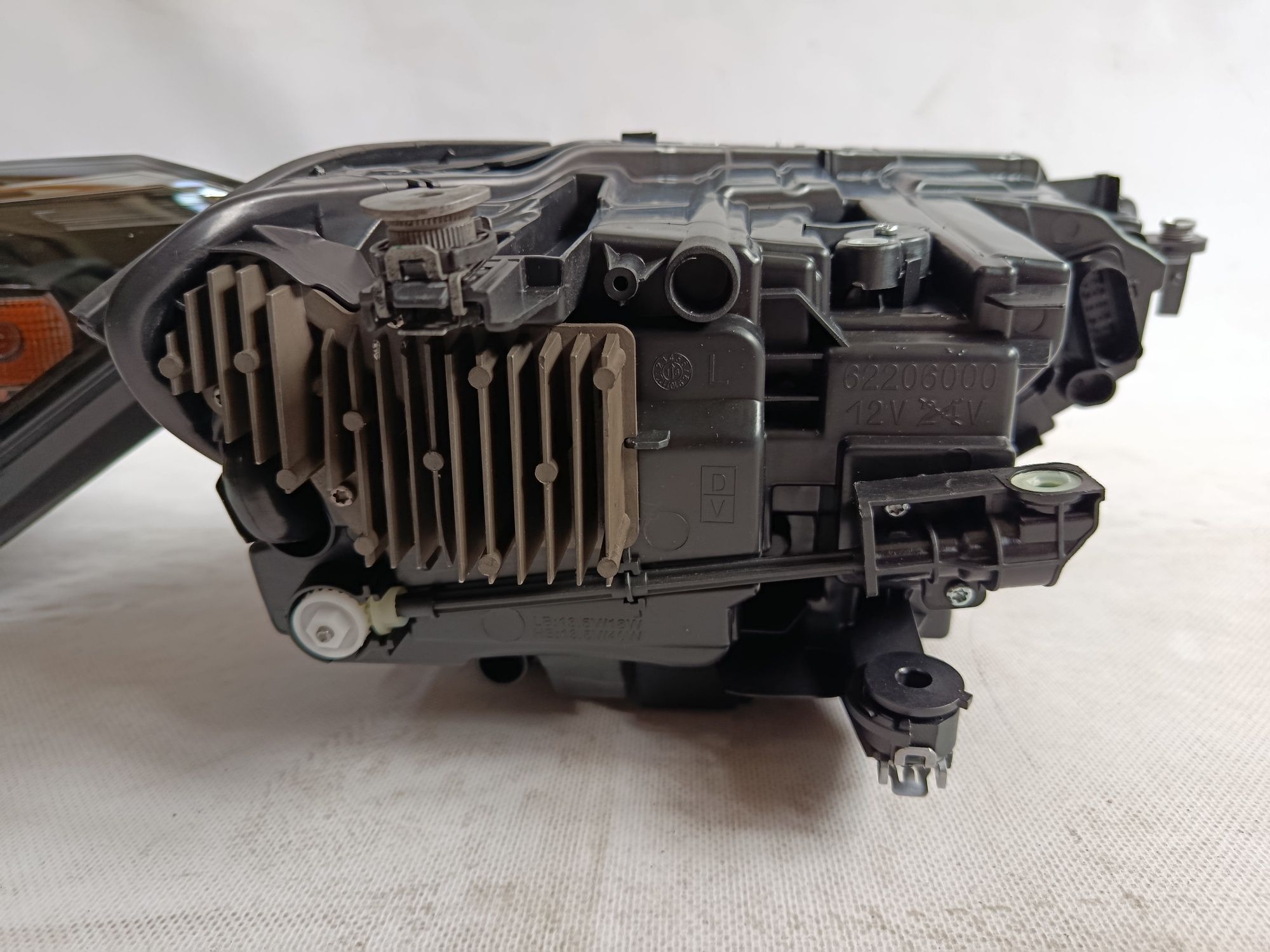 Комплект фар VOLKSWAGEN JETTA  LED  2019