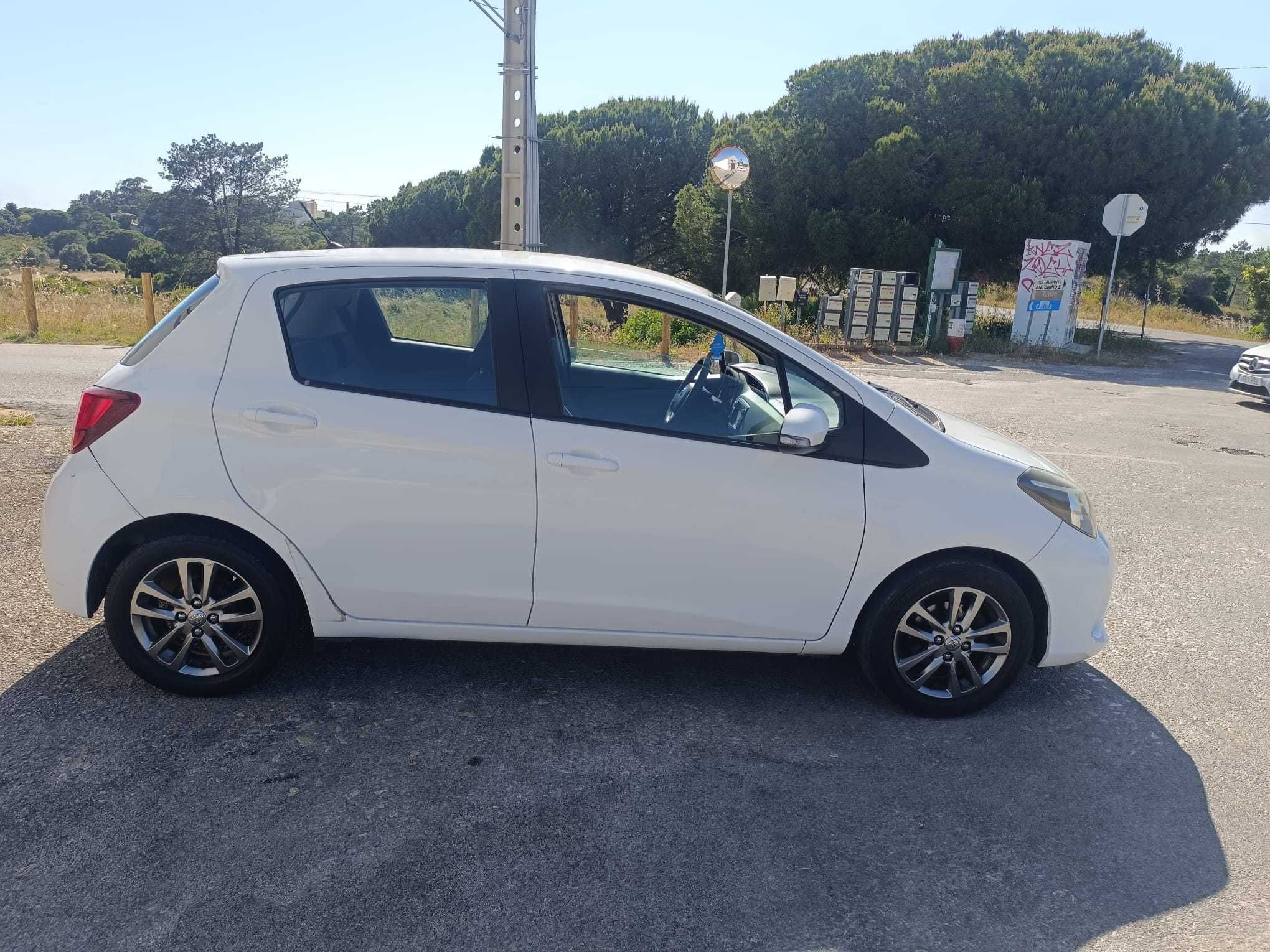 Toyota Yaris 1.0 VVT-i Comfort+PS Style+P.Techno