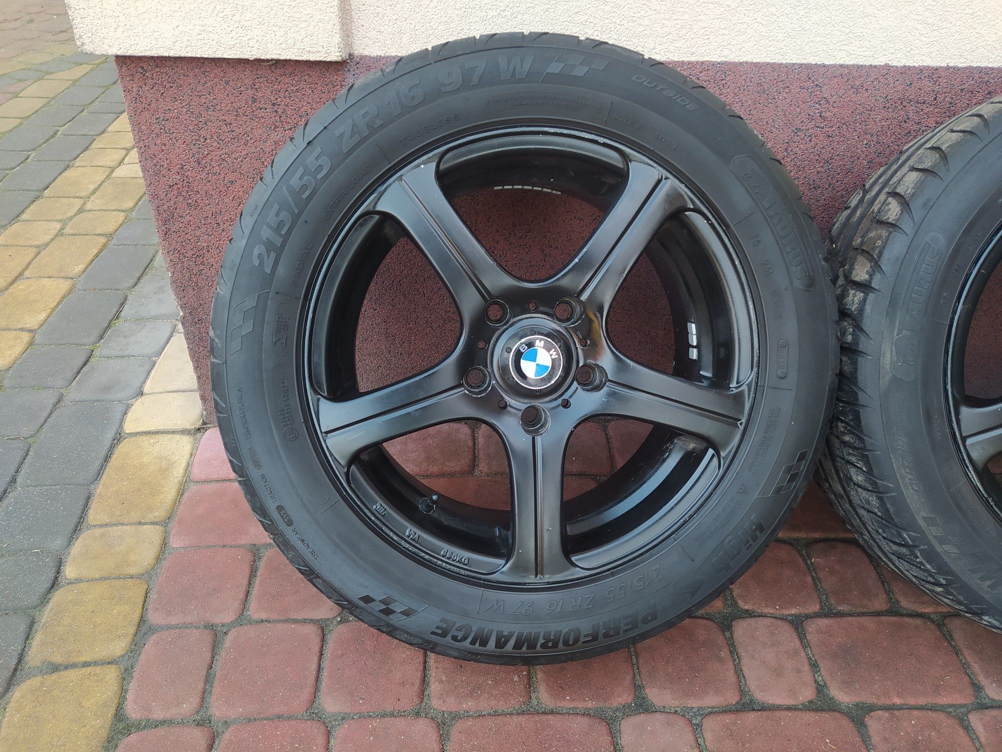 Koła Felgi BMW 5 x 120 Opony 215/55/16 ET 38