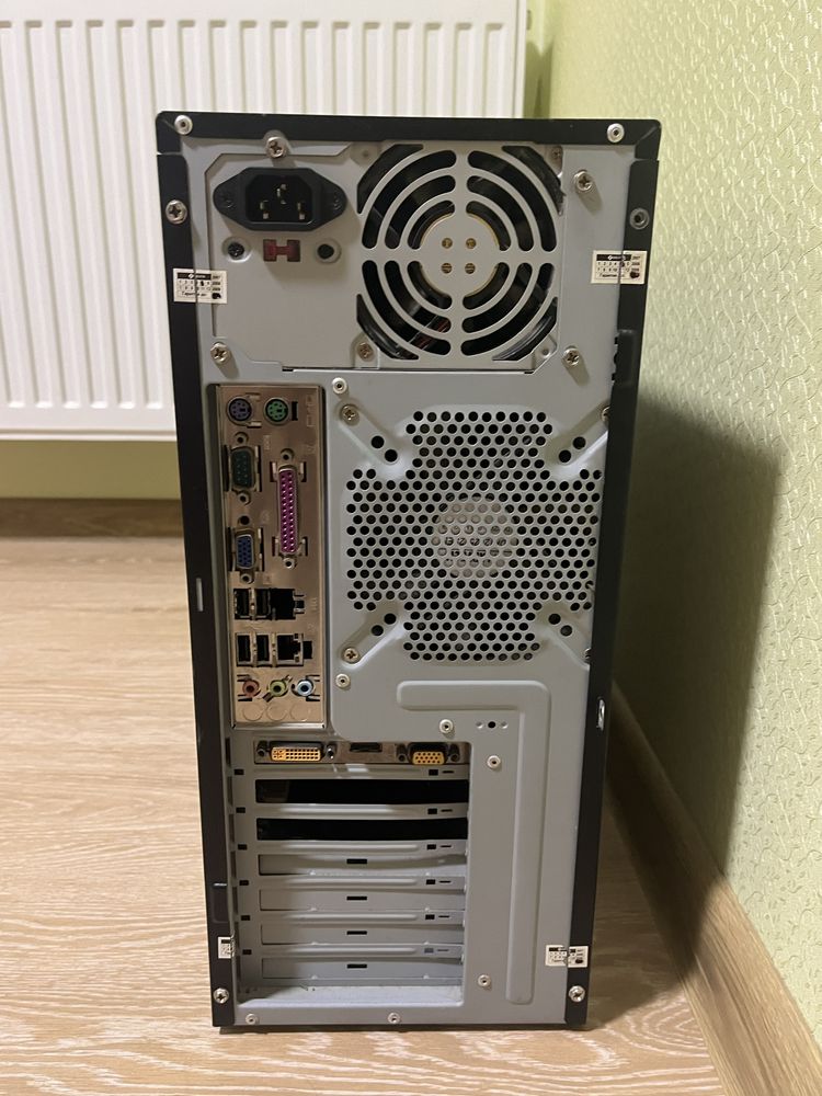 Продаю блок bravo + монітор philips + в подарунок клавіатура
