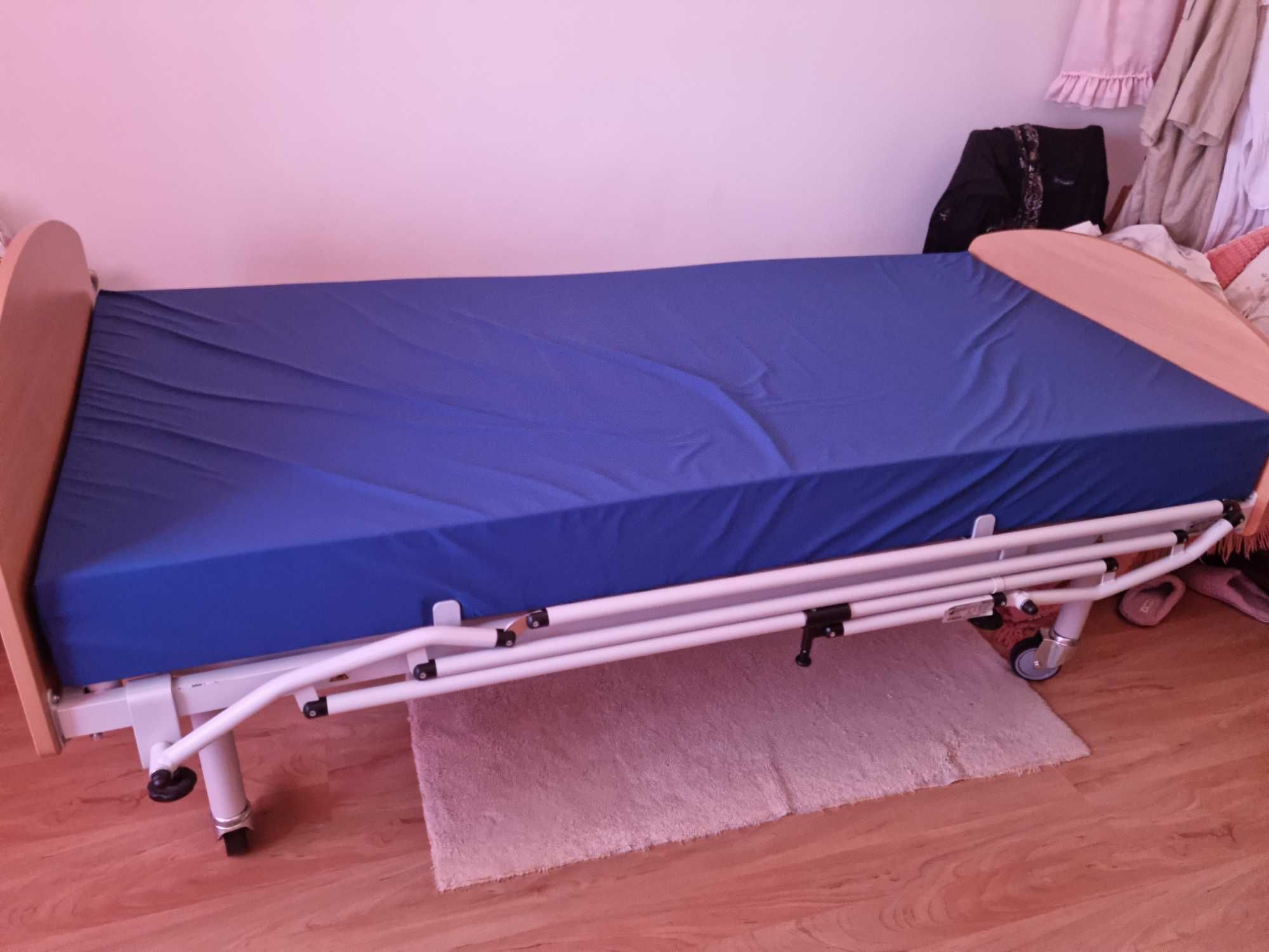 Cama articulada elétrica com colchão anti-escaras como nova