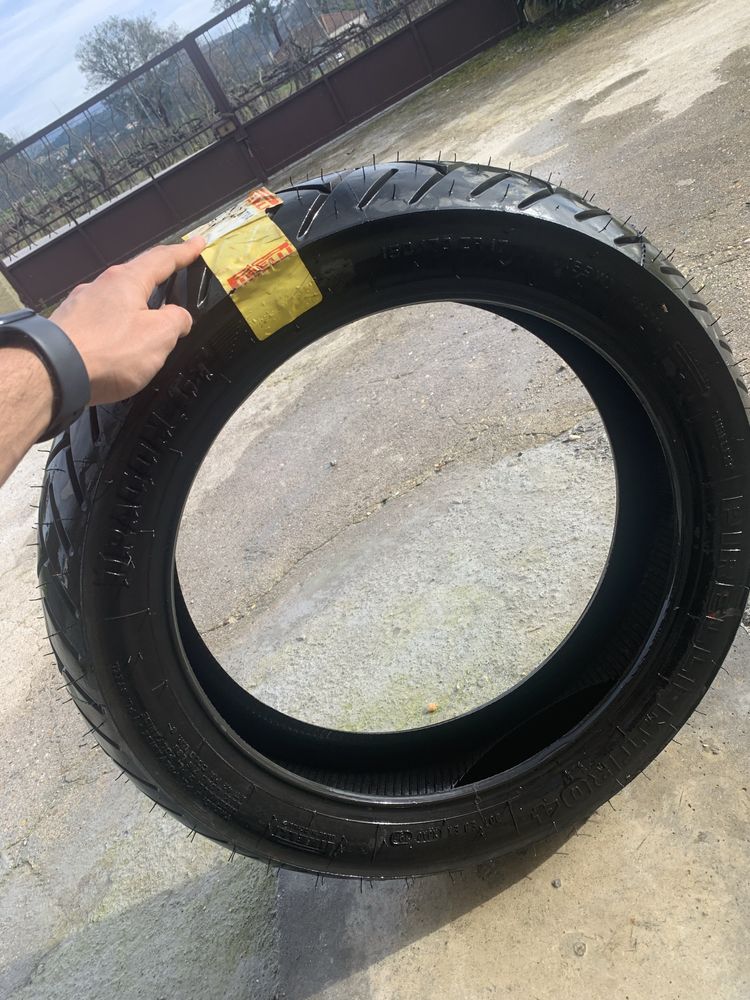 Pneu PIRELLI 150/70 dragon nunca usado