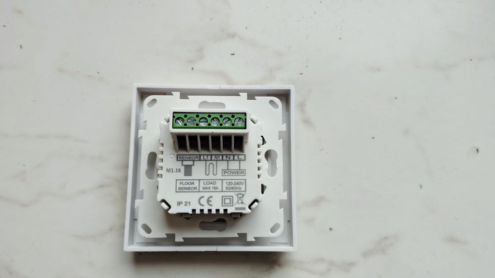 Терморегулятори для теплої підоги Heat Plusідлоги