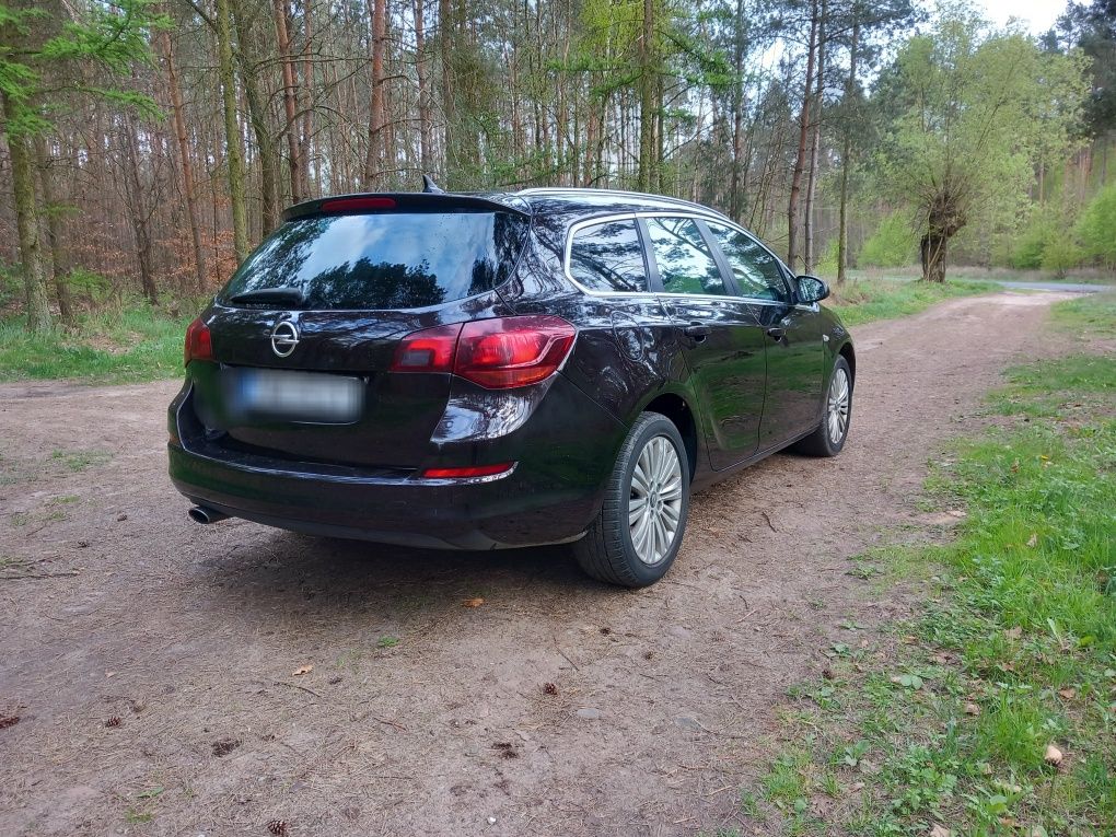 Opel Astra J Sports Tourer