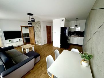 Nowoczesny Apartament Jurajska Plaza z osobną sypialnią PARKING GRATIS