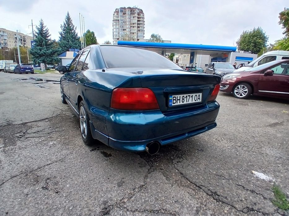 Mitsubishi gallant