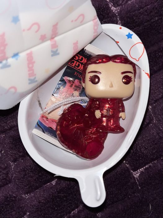 stranger things kinder joy