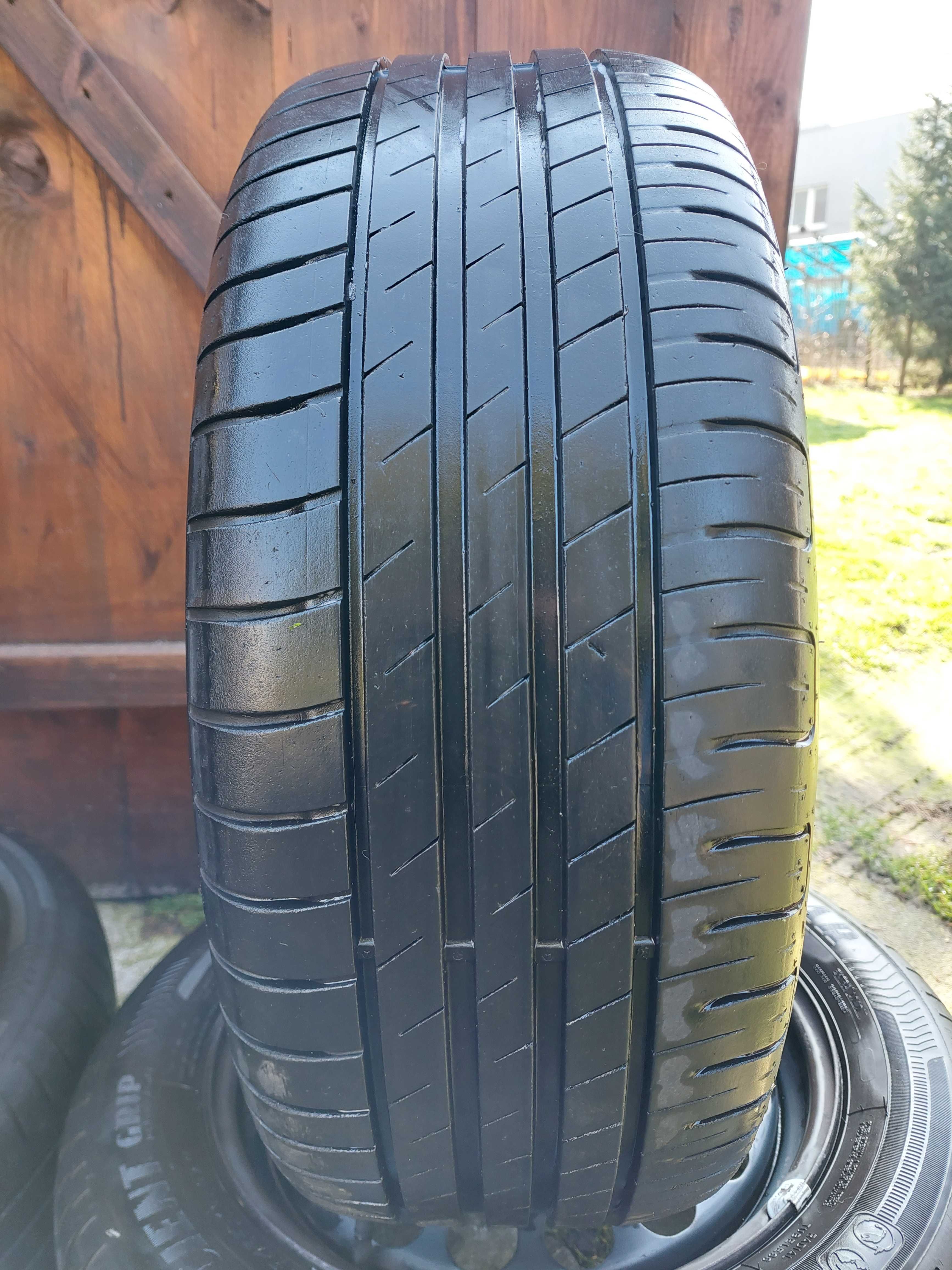 Koła letnie Volkswagen 215/55R16 5x112 ET42 Goodyear