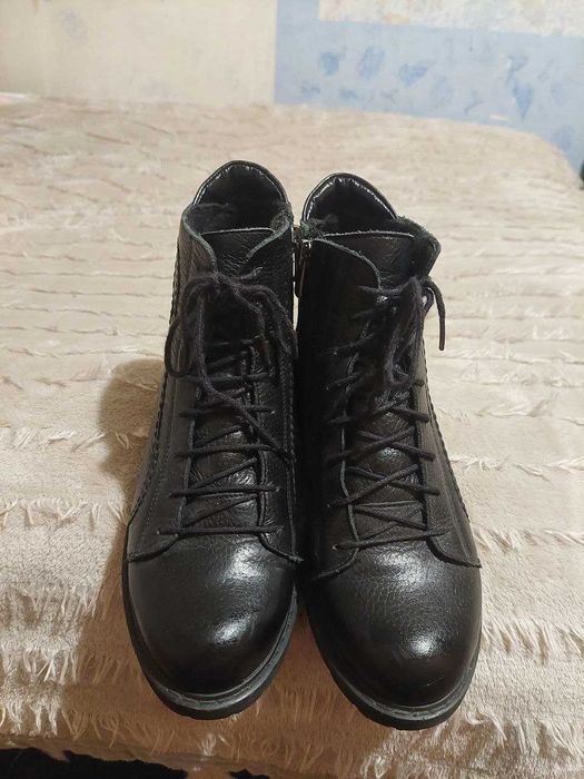 Зимние кожаные полусапожки Vitto Rossi на девочку-подростка 37р.