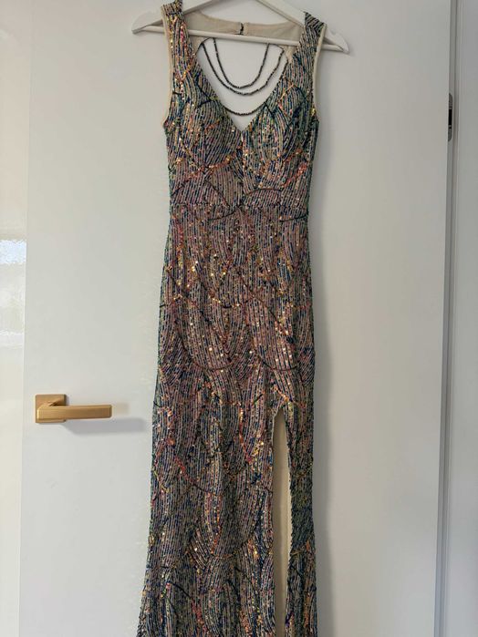 Cekinowa suknia rozmiar S