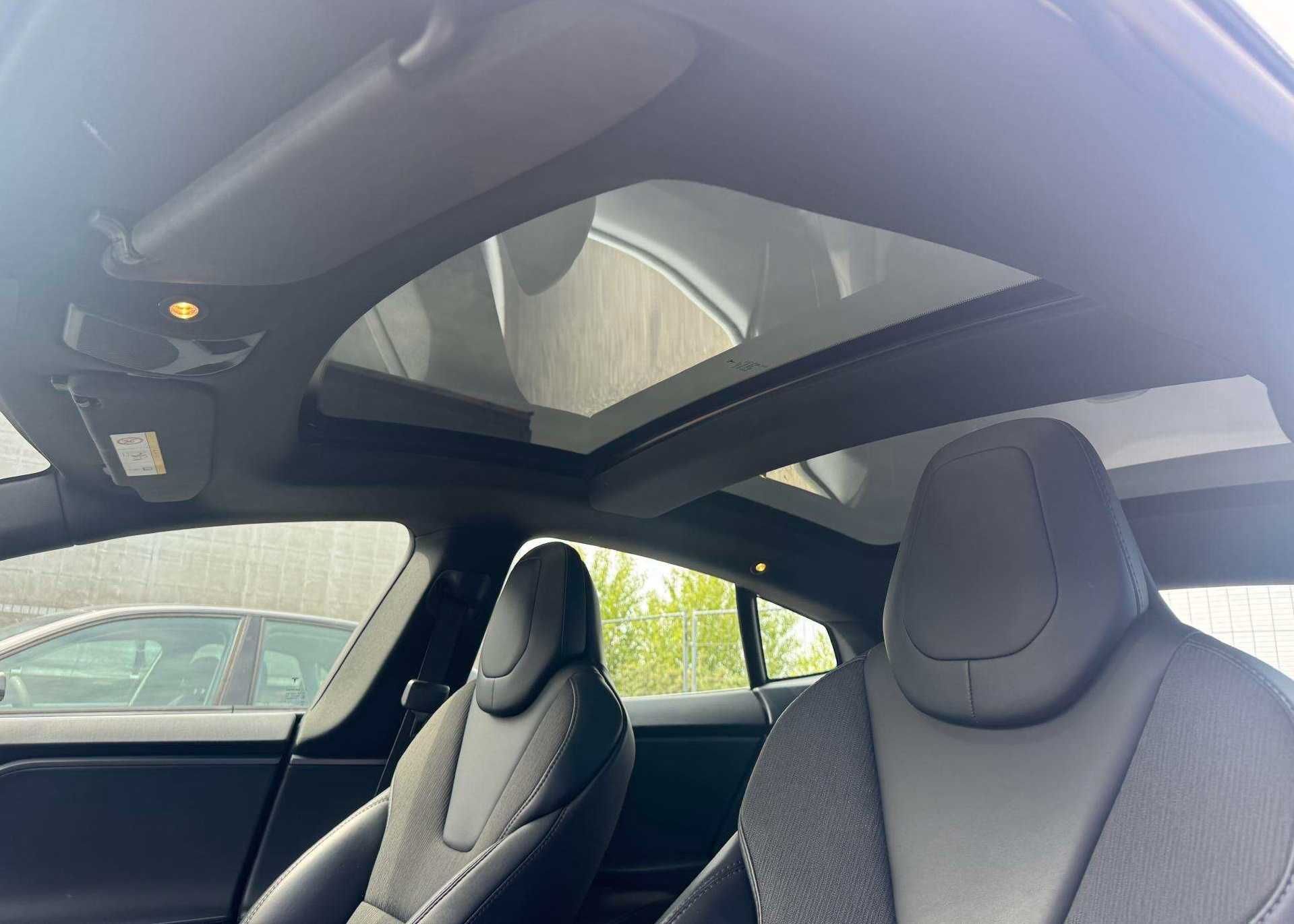 Tesla Model S, 75 кВт ч, 2018