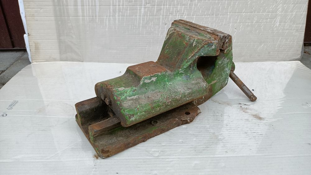 Stare Ślusarskie Imadło 150 Duże 25kg Żeliwne BZMPT Białystok Bison