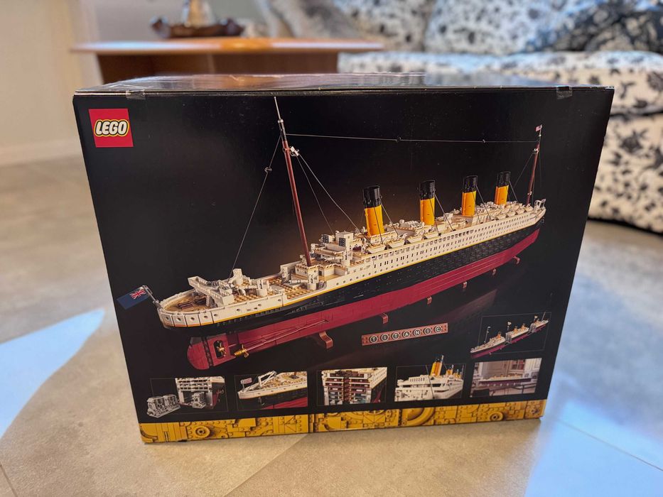 LEGO 10294 Titanic