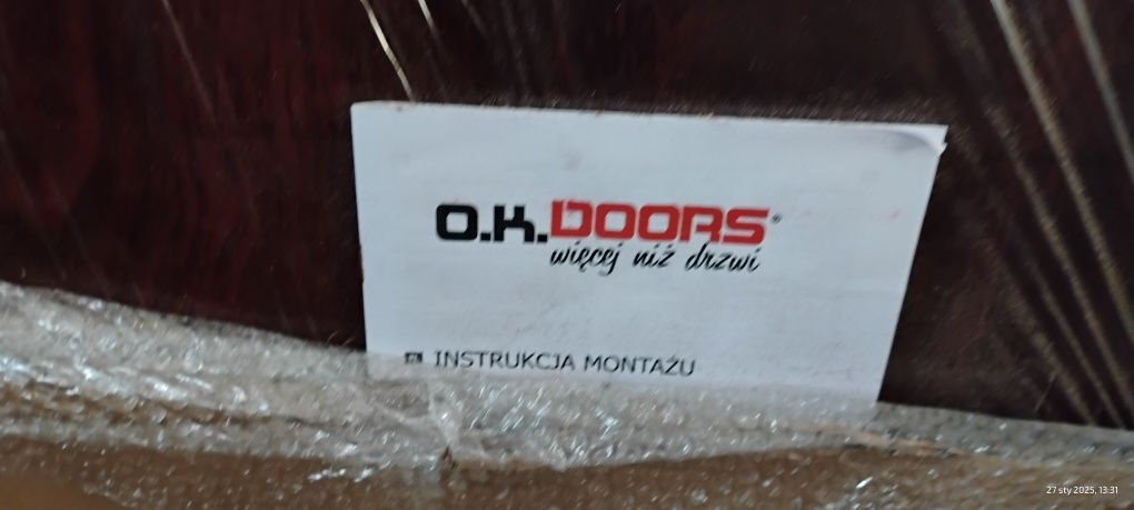 Drzwi zewnętrzne z futryną