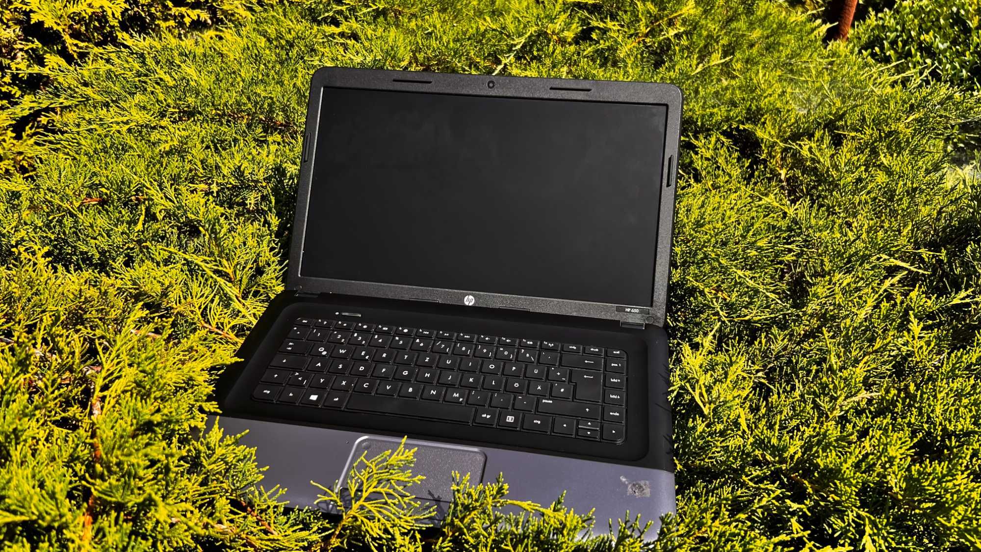 HP Notebook 650 i3-2328M 8 ГБ DDR3 SSD 120 ГБ 15.6" HD