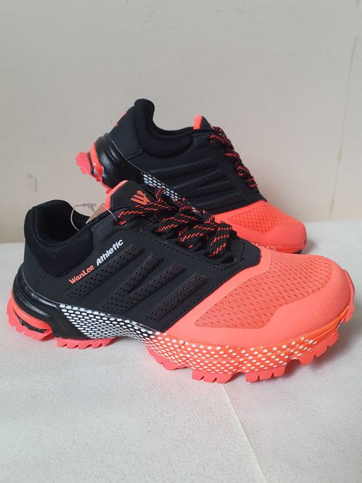 Кросівки дитячі Bona WanLee коралово-чорні 21 см