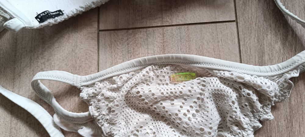 Biały koronkowy kostium kąpielowy Calzedonia XS