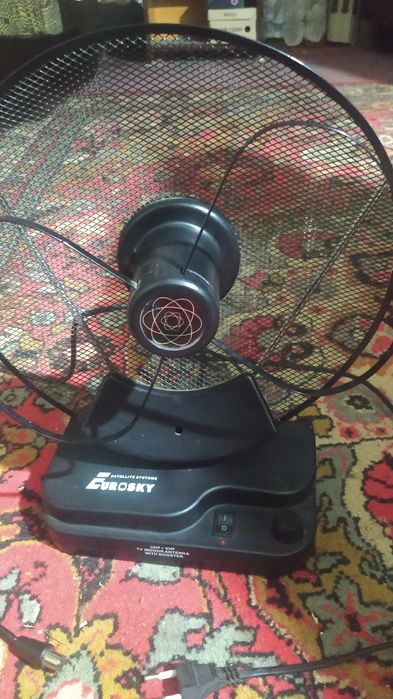 Продам антену кімнатну