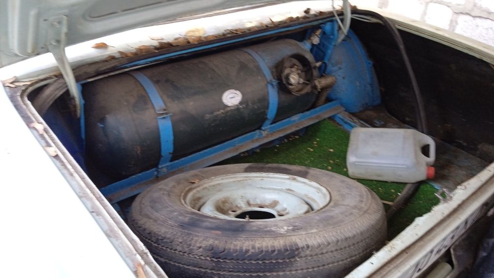 Автомобиль ГАЗ 24-10