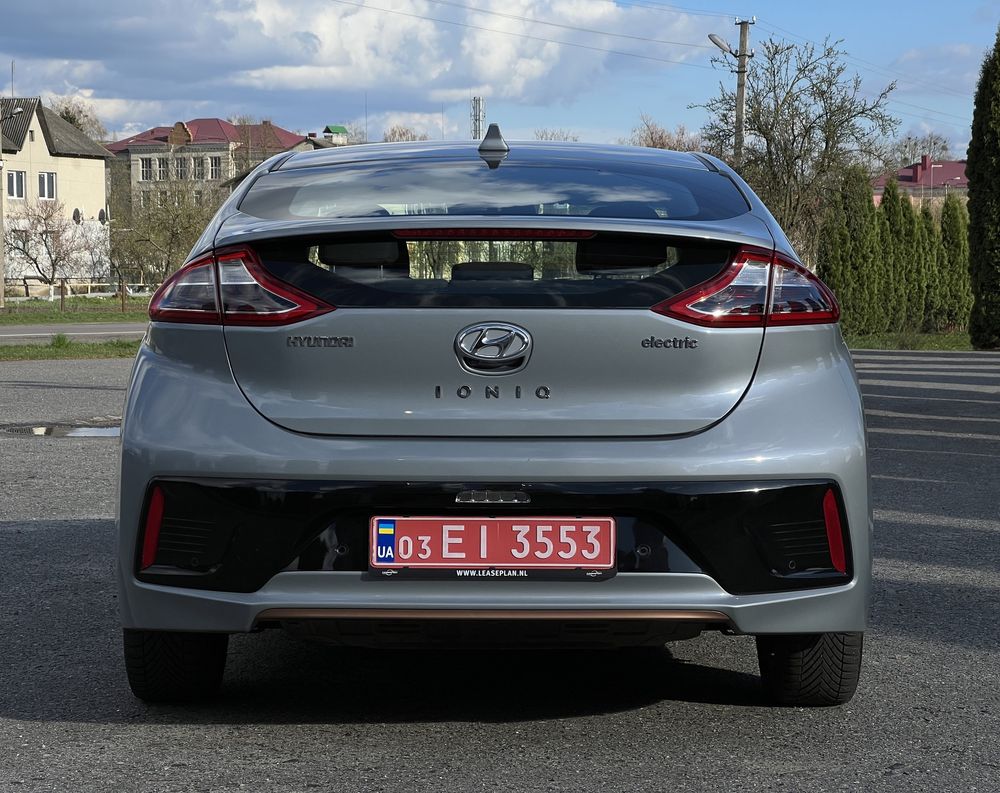 Hyundai Ioniq Electric 2018 28.3kWh