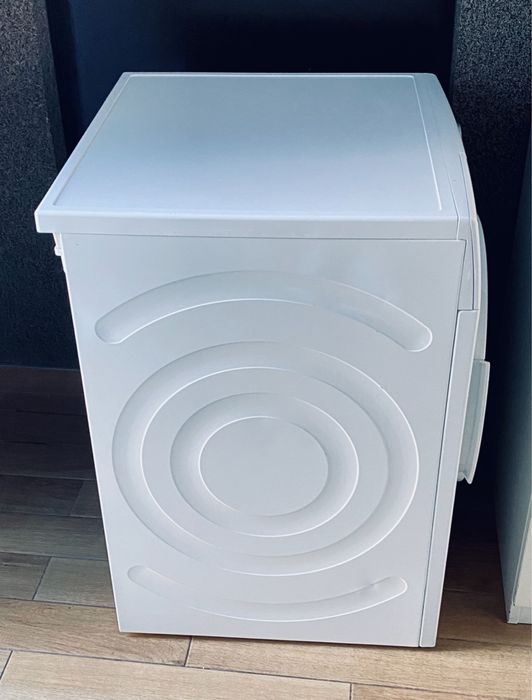BOSCH Suszarka A++ 8 Kg Pompa Ciepła Seria 4